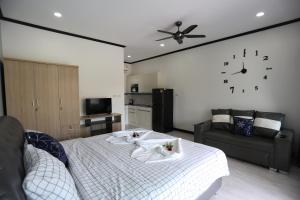 MB House Resort
