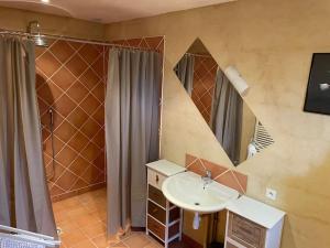 Maisons de vacances Le Pressoir Sainte Mere Eglise : photos des chambres