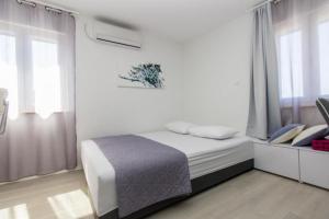 Apartment Beti comfort - 300m from beach