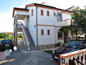 Apartments Galic