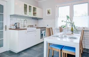 Amazing Home In Tlen With Kitchen