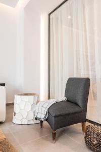 Downtown Urban Luxurious Apartment