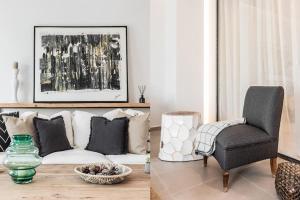 Downtown Urban Luxurious Apartment