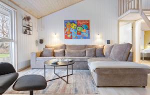 Stunning Home In Strandby With Wifi