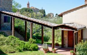 Stunning Home In Paciano With Kitchen