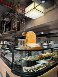 Grand Aras Hotel & Suites