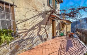 3 Bedroom Cozy Home In Lumarzo