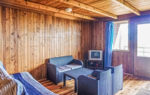 2 Bedroom Pet Friendly Home In Mielno