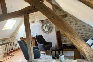 Les Hirondelles et la glycine