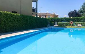 Amazing Apartment In Lugana Di Sirmione
