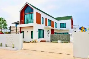 Verona Pool Villa - Ban Bung Toei