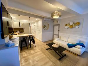 Appartement rénové Cannes Suquet