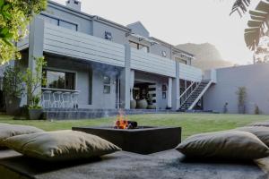 House Cooper (Entire House)