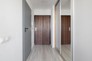 Hanza Tower Studio 738 by BookingHost