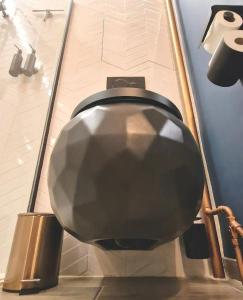 Royal Diamond Apartment @ Central Station