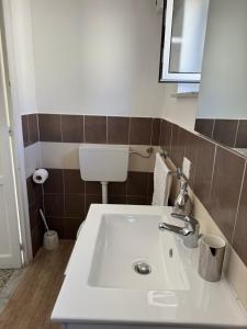 Holiday mondello martina