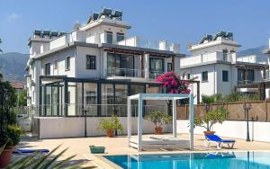 The Diamond Hidden Suites
