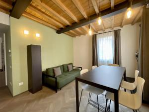 Appartamenti Saragozza a due passi da Piazza Grande - WIFI e parcheggio gratuito