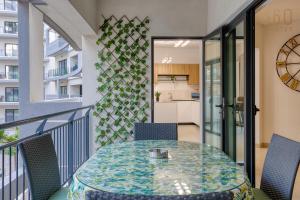 Designer, luxurious 3BR home in Pender Gardens by 360 Estates