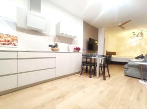 Oasis Suites Fernando IV