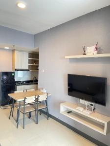 2 BR I ANDERSON I 25floor I above pakuwon mall I the biggest shopping center