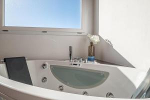 Dimoras Boutique Rooms img40