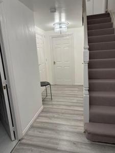 Spacious & Lovely 4 Bedroom Home in Manchester