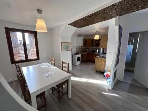 Logements Gare Brignoud - 贝尔南