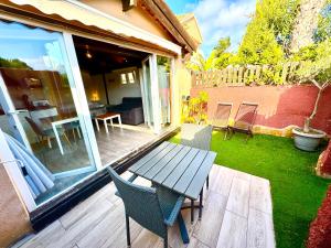 3 Casita-Estudio con JardÃn en la playa