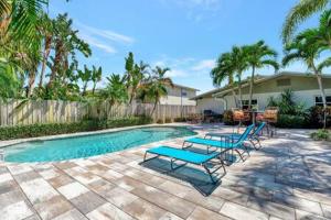 Maritana Beach House heated pool & private dock