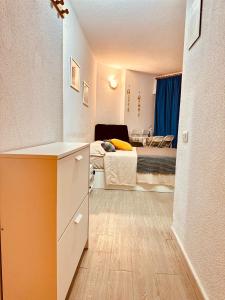 Studio Apartment Santana Habaneras - 18 at Beach with Garage, Pool and Lift