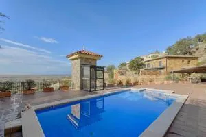 Excepcional villa con vistas panorámicas a la Bahía de Rosas IMMO365 - Pau