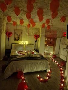 Preciosa casa-cueva con bañera