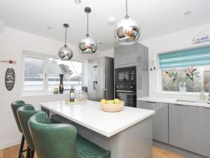 Clydfan, No 1 Trearddur Road