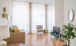 One-Bedroom Apartment room in Mouzinho 160