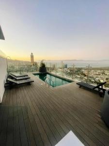 Fabuloso departamento con panorámica vista al mar, a la Herradura y a la ciudad