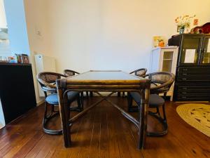 Quiet and Colorfull Flat in the Center City of Brussels