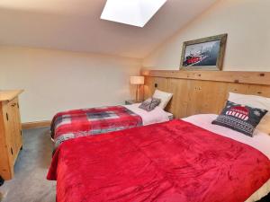 Duplex 5 pièces, skis aux pieds, animaux admis, parking, sauna, vue imprenable - FR-1-182-246