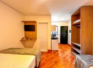 Flat a beira mar da Praia de Guaratuba Bertioga SP