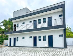 Flat a beira mar da Praia de Guaratuba Bertioga SP