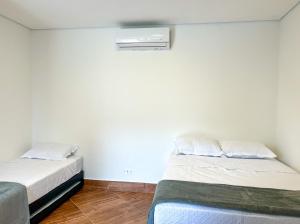 Flat a beira mar da Praia de Guaratuba Bertioga SP