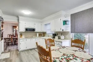 Spacious Augusta Home Near Golf, Shopping and More! - Evans