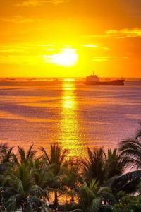 Shore Residence D21 shortwalk MOA Balconypoolview