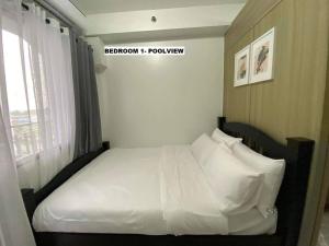 Shore Residence D21 shortwalk MOA Balconypoolview