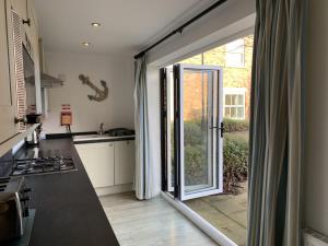 Bay Tree House - The Bay Filey, sleeps 8, 2 dogs welcome