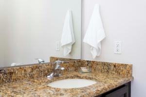 Affordable & Clean Cozy Home Near Disney 8505