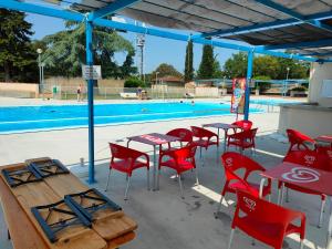 Campings CABANE INSOLITE et COCOONING 2 personnes-CAMPING LE BEL AIR- L-ERABLE : photos des chambres