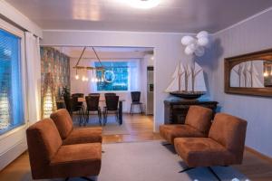 Villa Närhi 230 m2 upea talo rauhallisella alueella