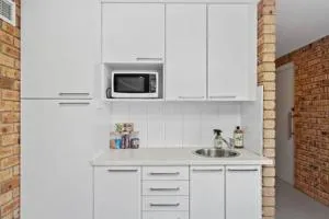 Hillside Retreat -Studio with Views - Tranmere