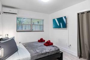 Huge 1 bed newly renovated free parking